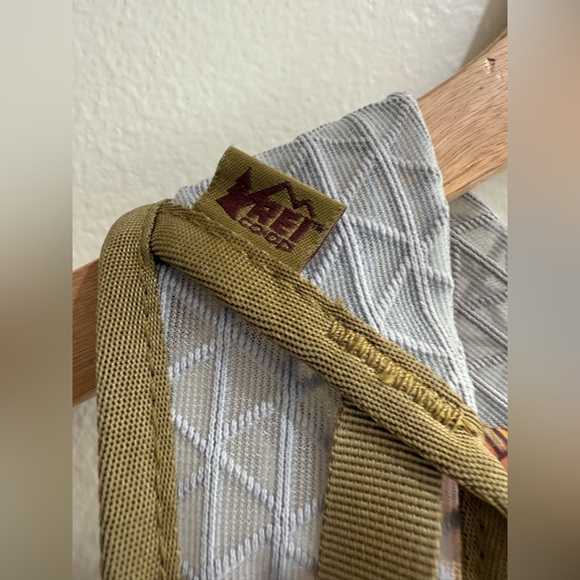 REI Multicolor Adventure Backpack - Picture 8 of 8